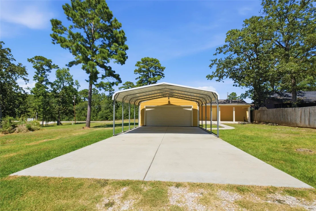 Photo of 340 Oak Ridge Drive