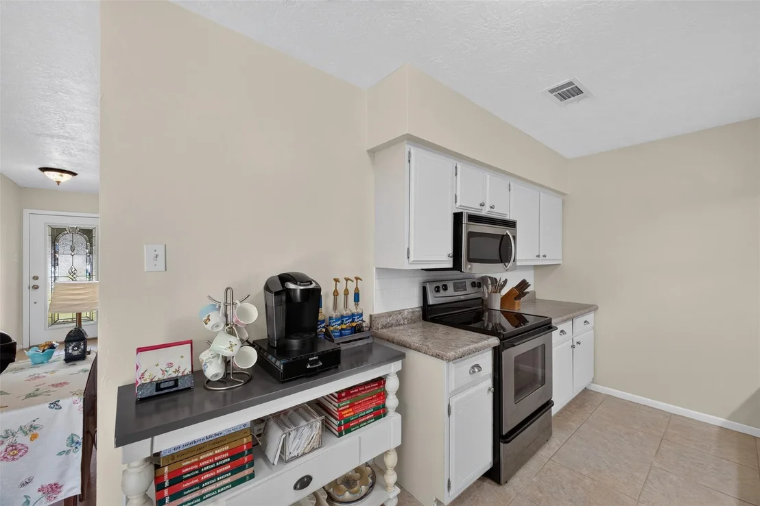Photo of 1320 W Palm Drive