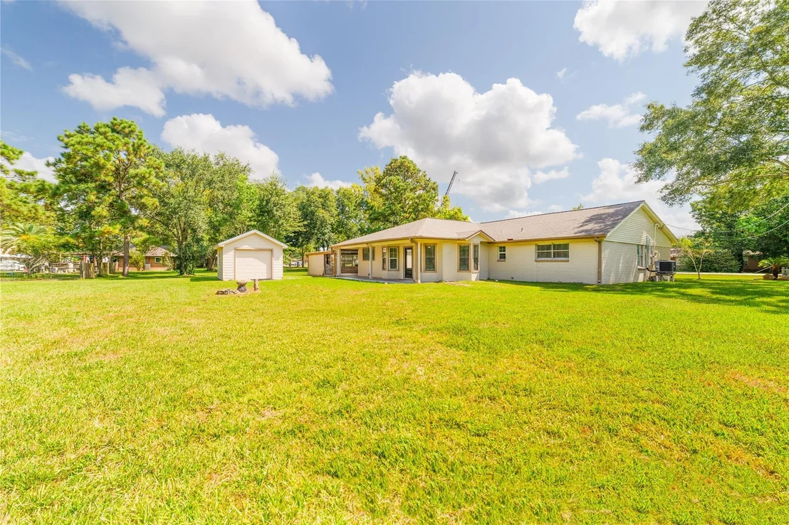 Photo of 3304 Bruce Hall Road
