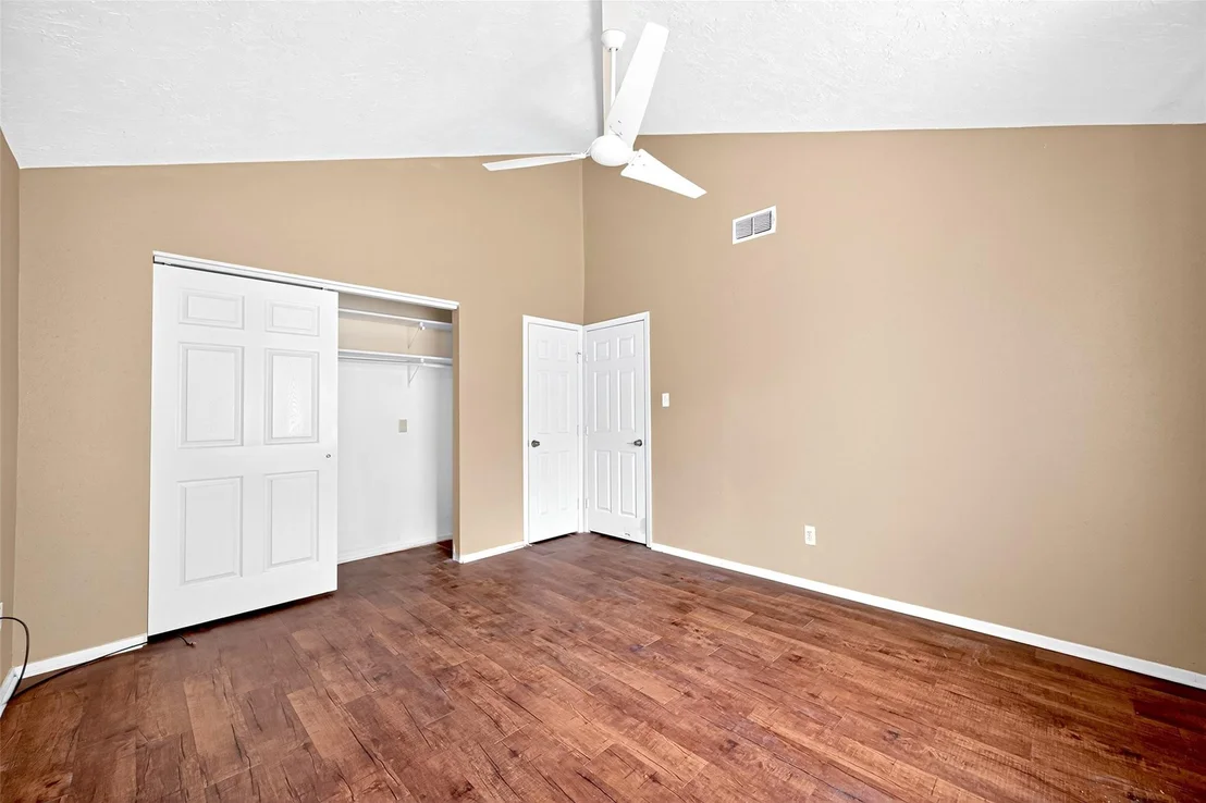 Photo of 6935 Foxbrook Drive