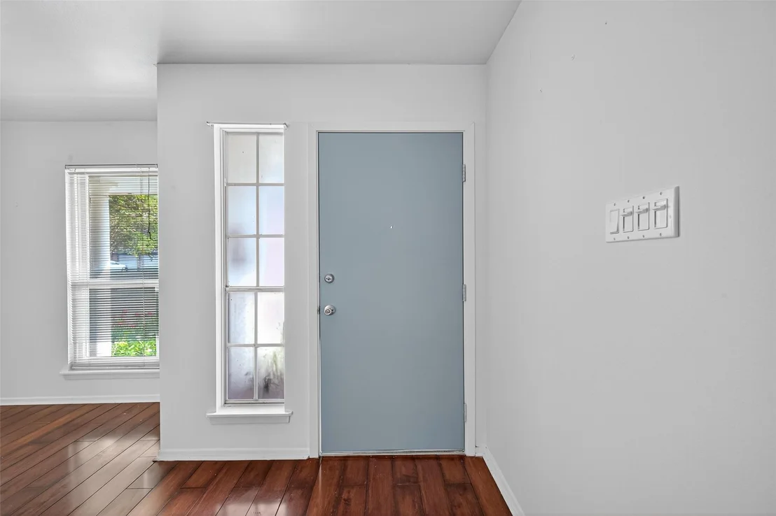 Photo of 6926 Pine Grove Drive