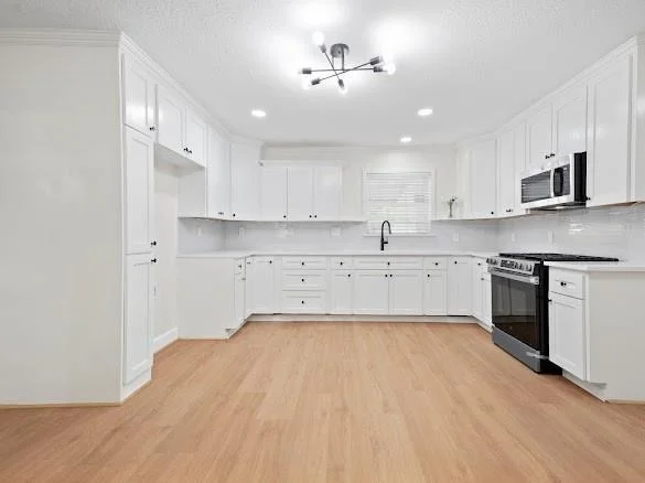 Photo of 2418 Huntington Drive