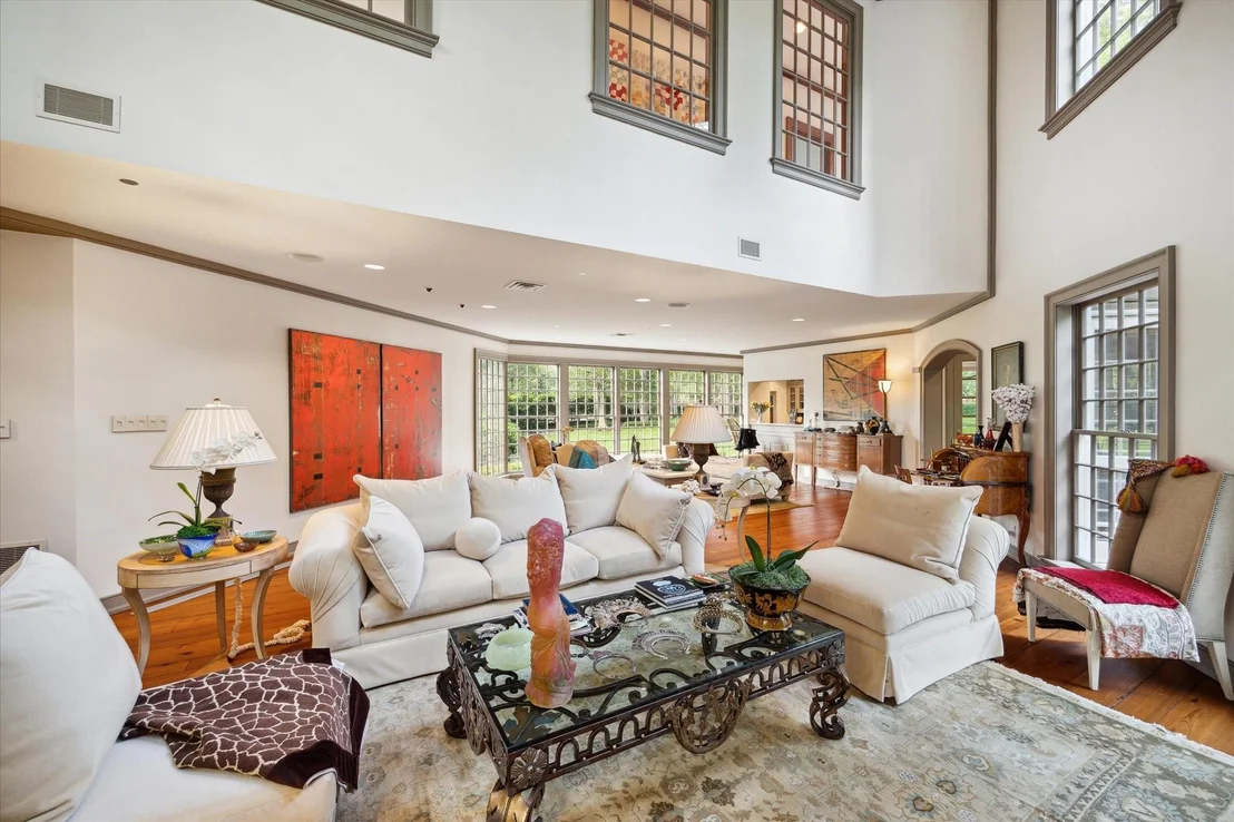 Photo of 3971 Inverness Drive