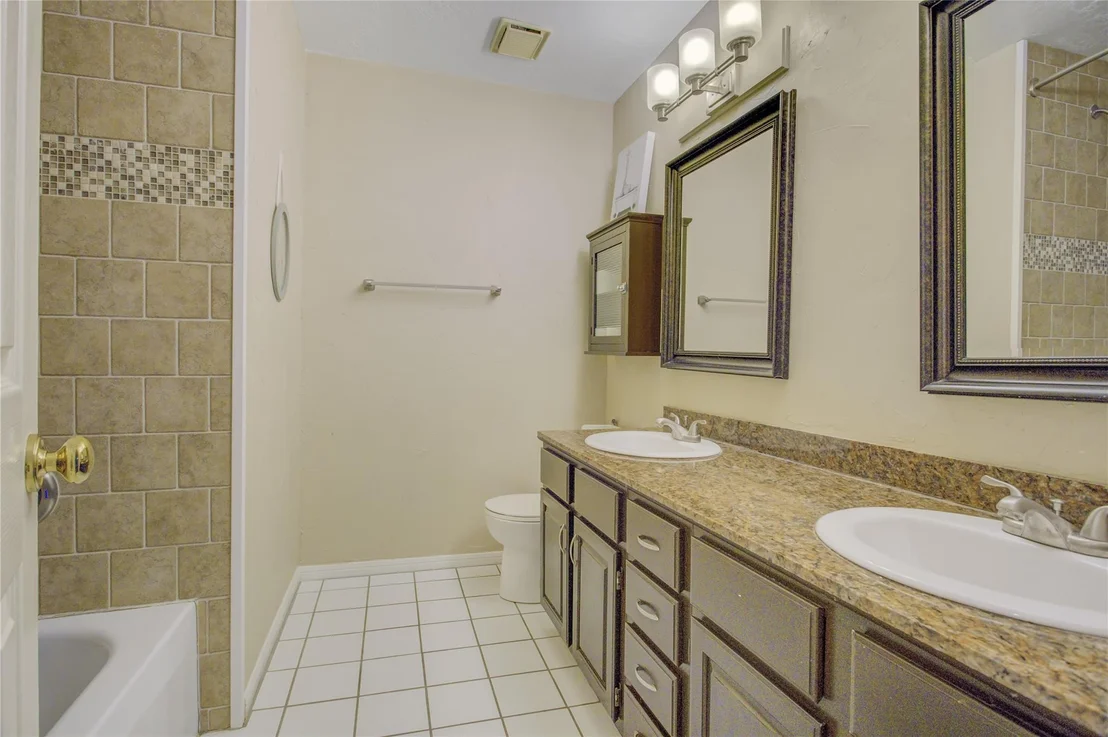 Photo of 2826 Spring Lakes