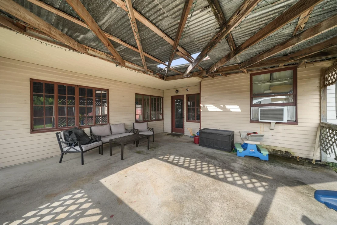 Photo of 2618 Violet Street