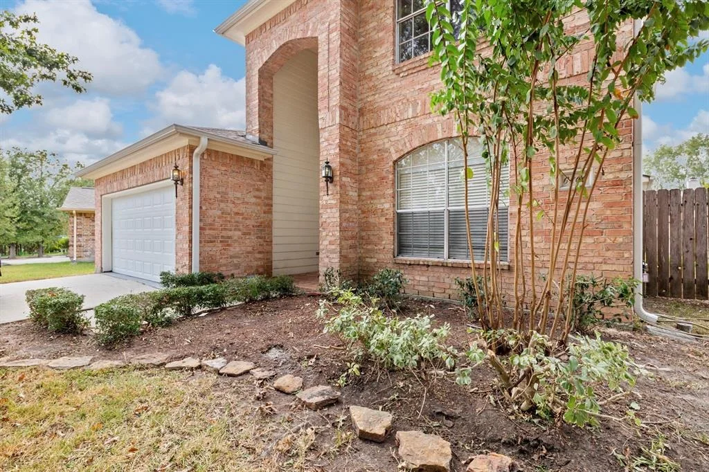 Photo of 6206 Knollwood Trail