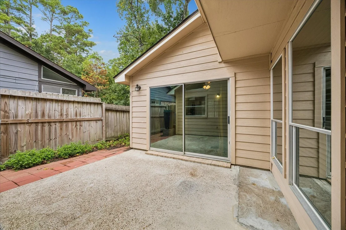 Photo of 20 Edgewood Forest Court