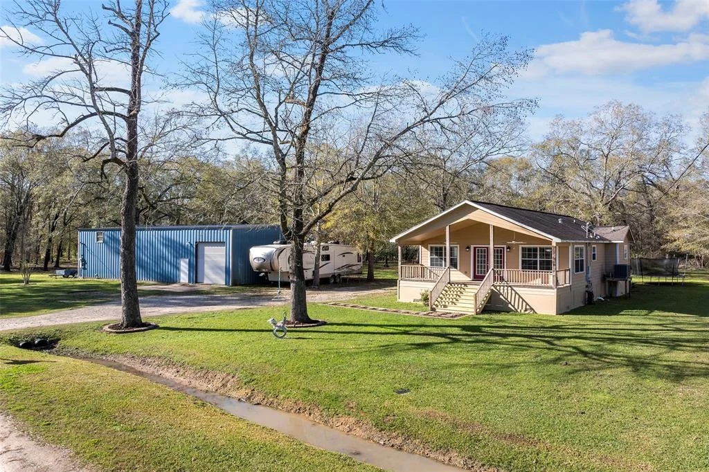Photo of 21500 Vermillion
