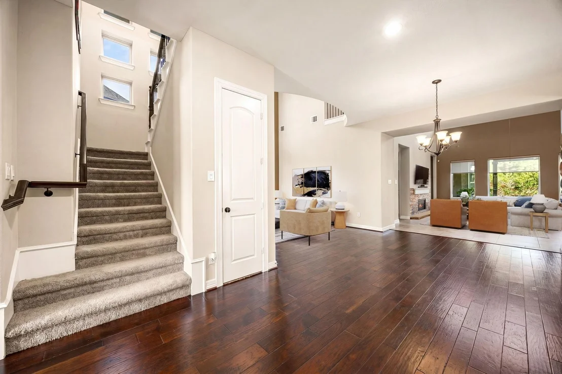 Photo of 5102 Hawthorne Bend Drive