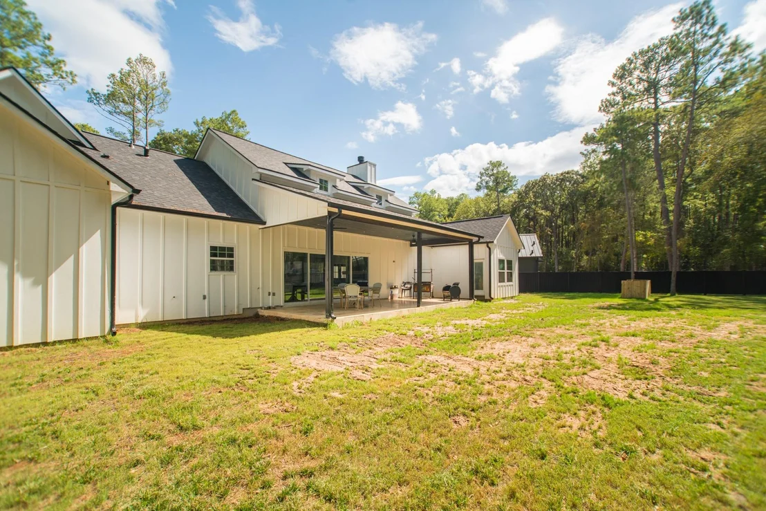 Photo of 5 W Forest Court