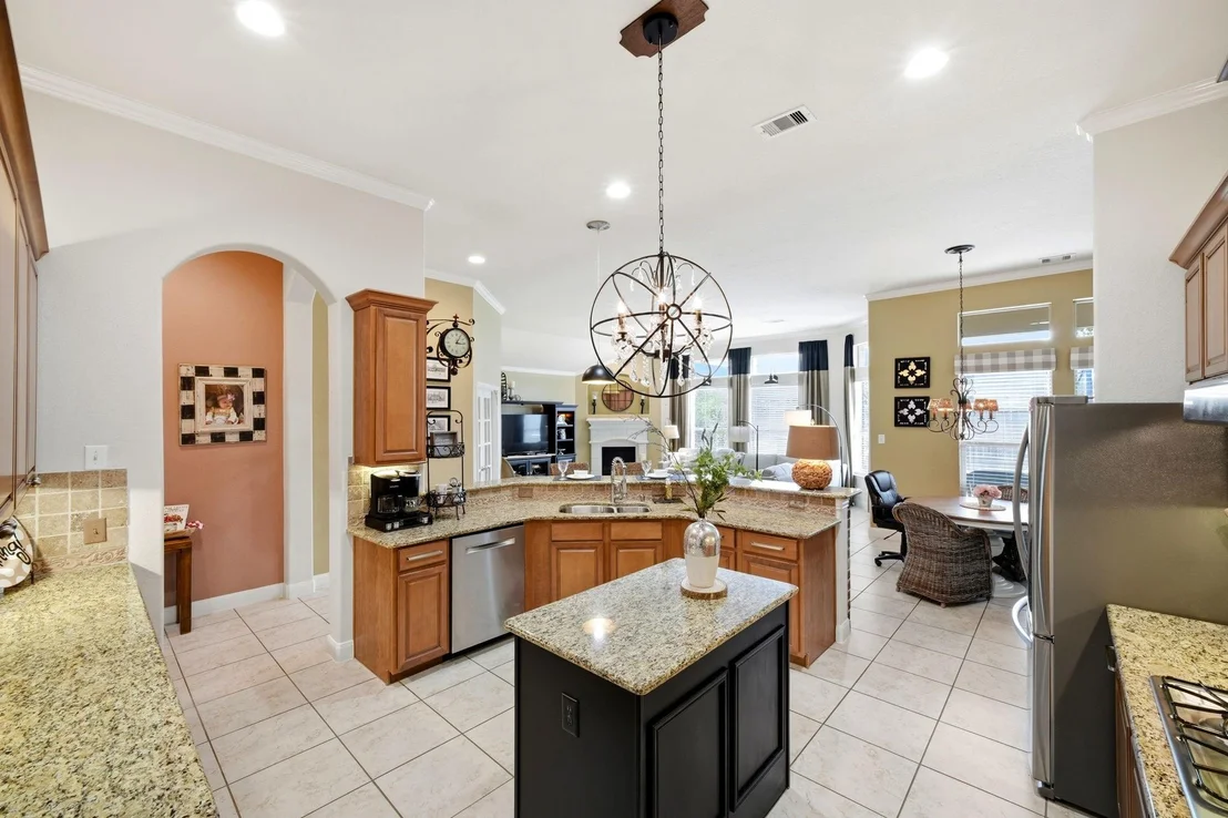 Photo of 25910 Northcrest Drive