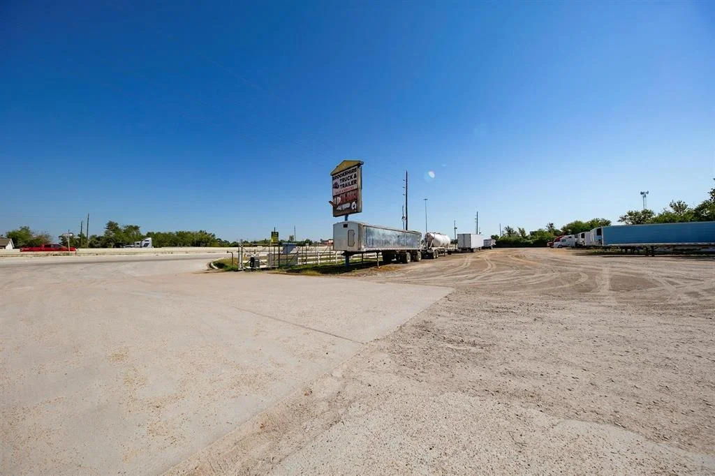 Photo of 35049 Katy Freeway