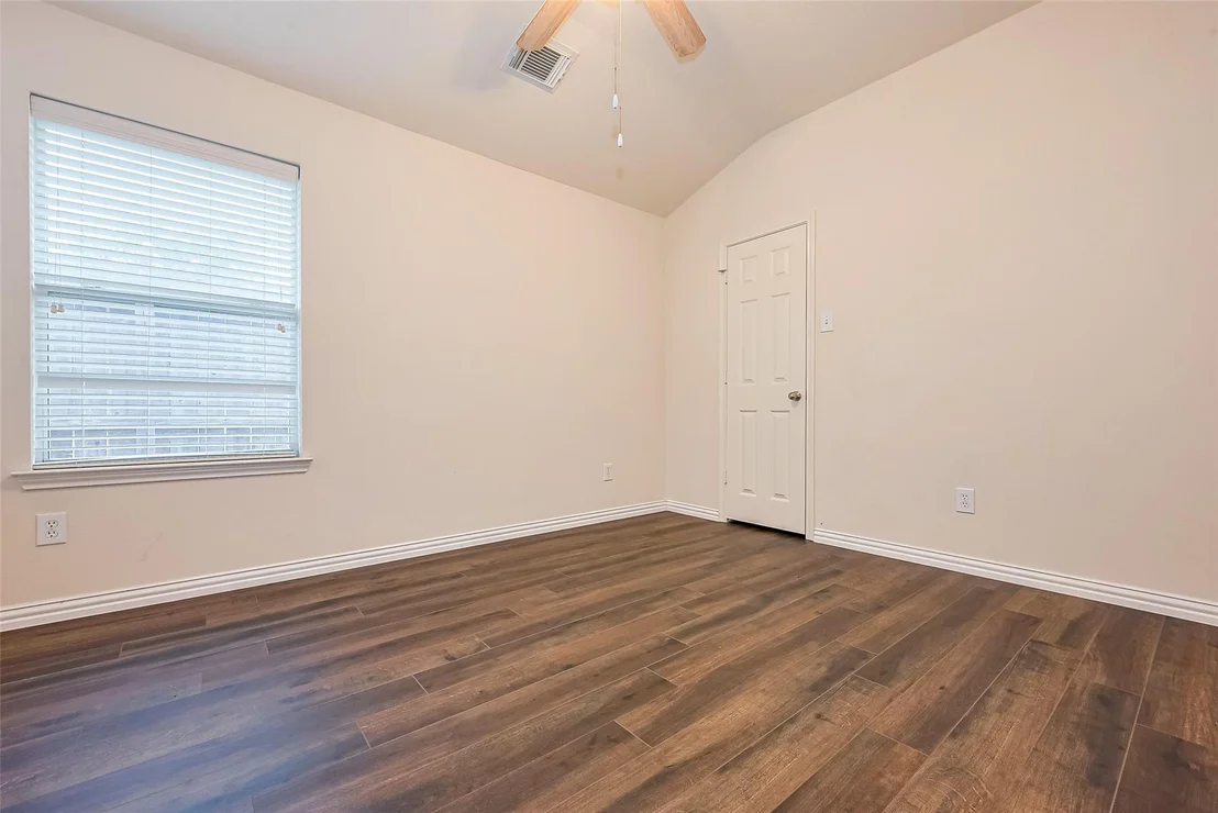 Photo of 1007 Casting Springs Way