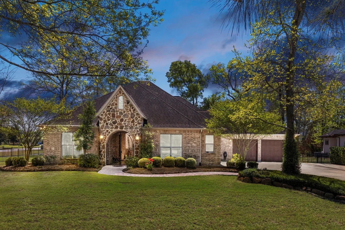 Photo of 27210 Cass Court