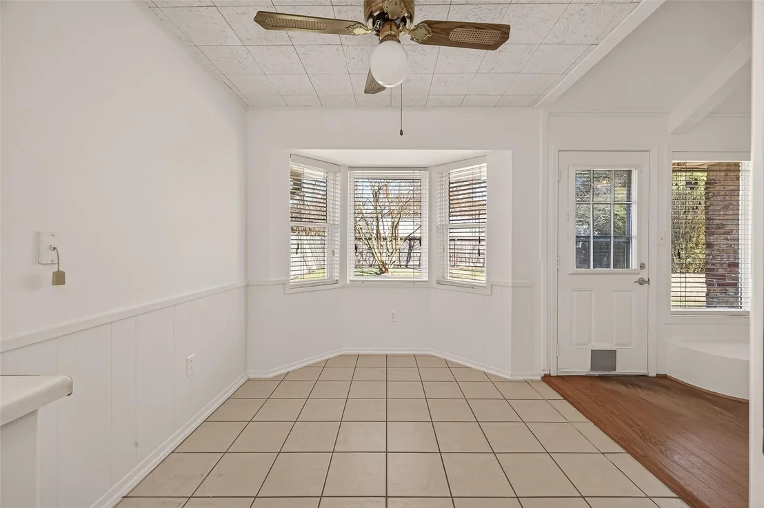 Photo of 6030 Benning Drive