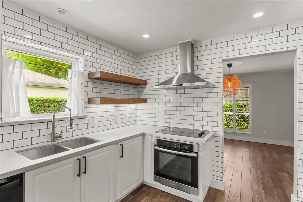 Photo of 3914 Cypress Lake Drive