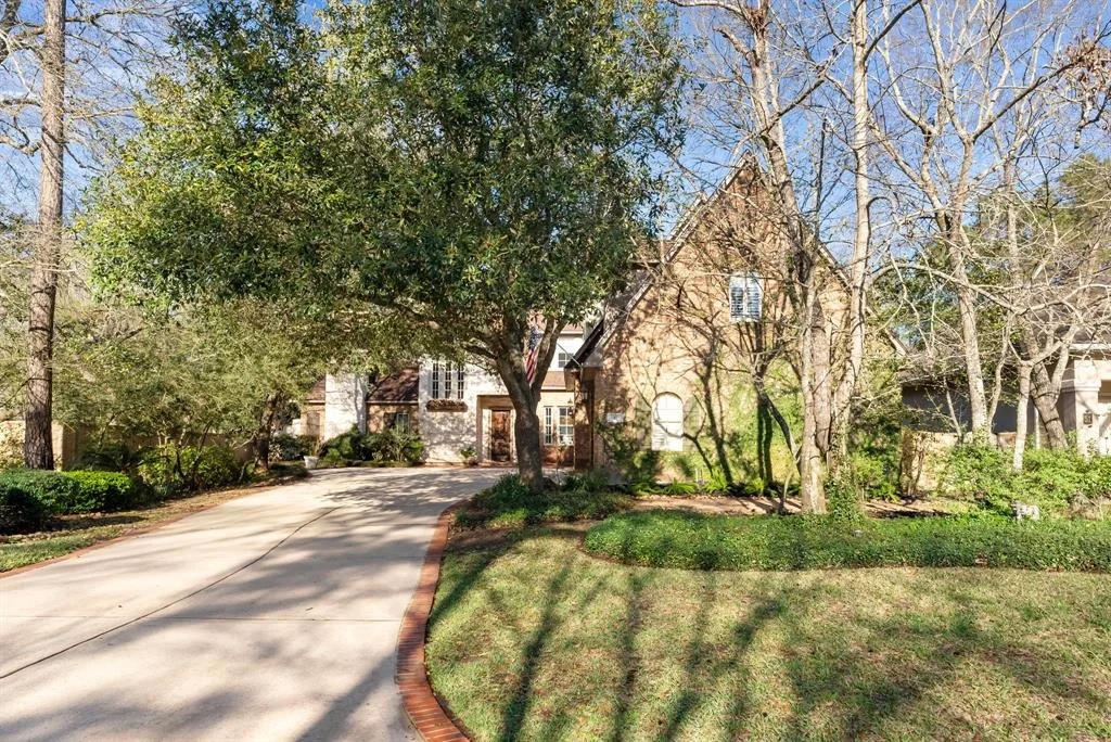 Photo of 47 Lenox Hill Drive