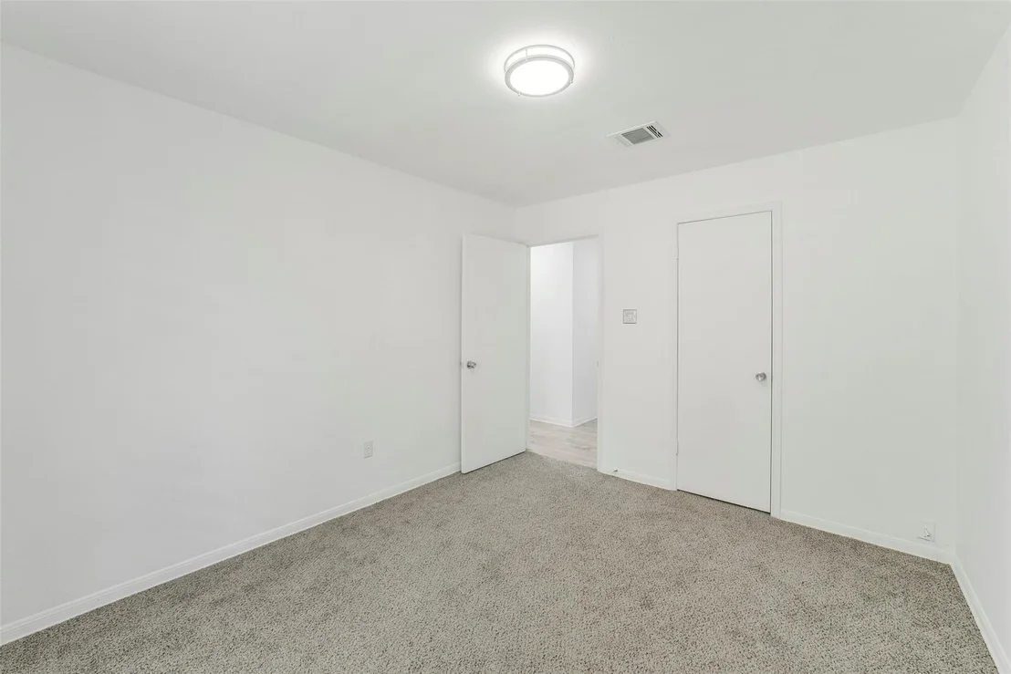 Photo of 1823 Cherry Bend Drive