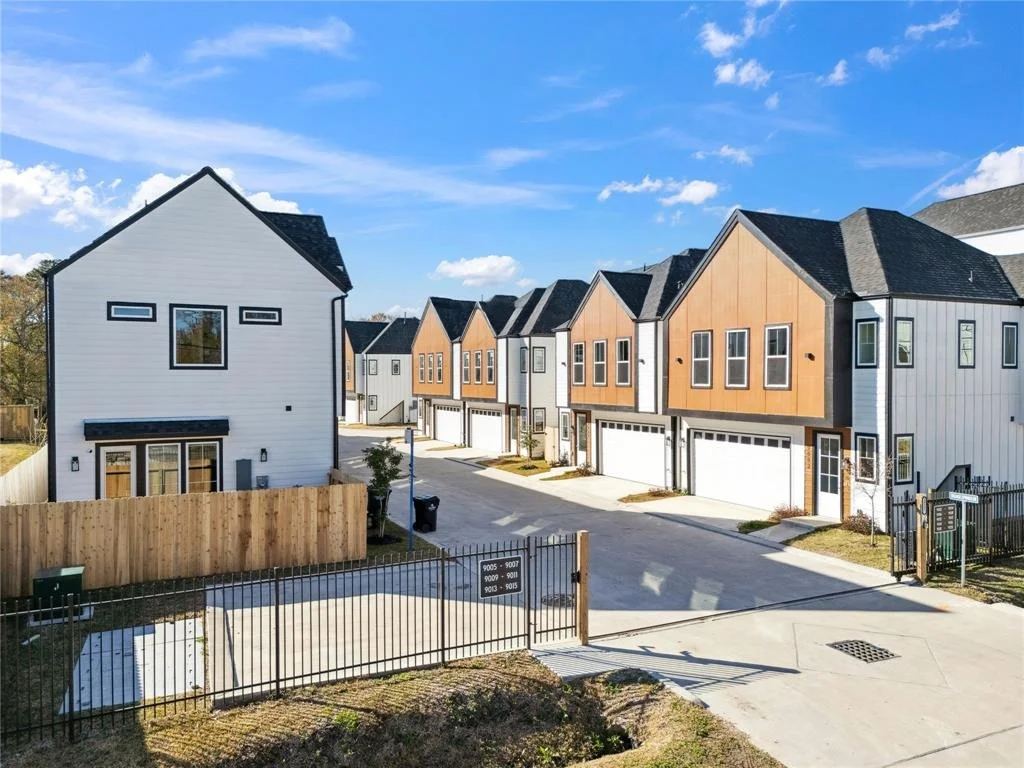 Photo of 9008 Orange Spring Drive
