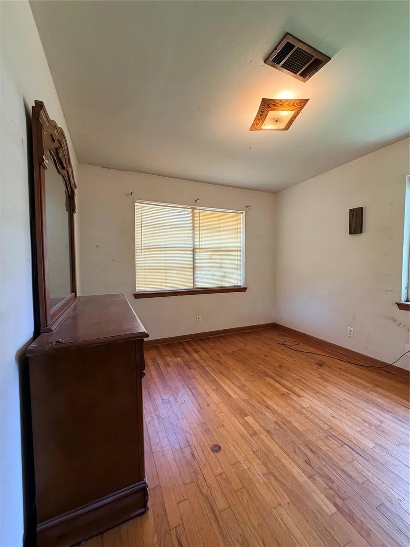 Photo of 341 Myrtie Drive