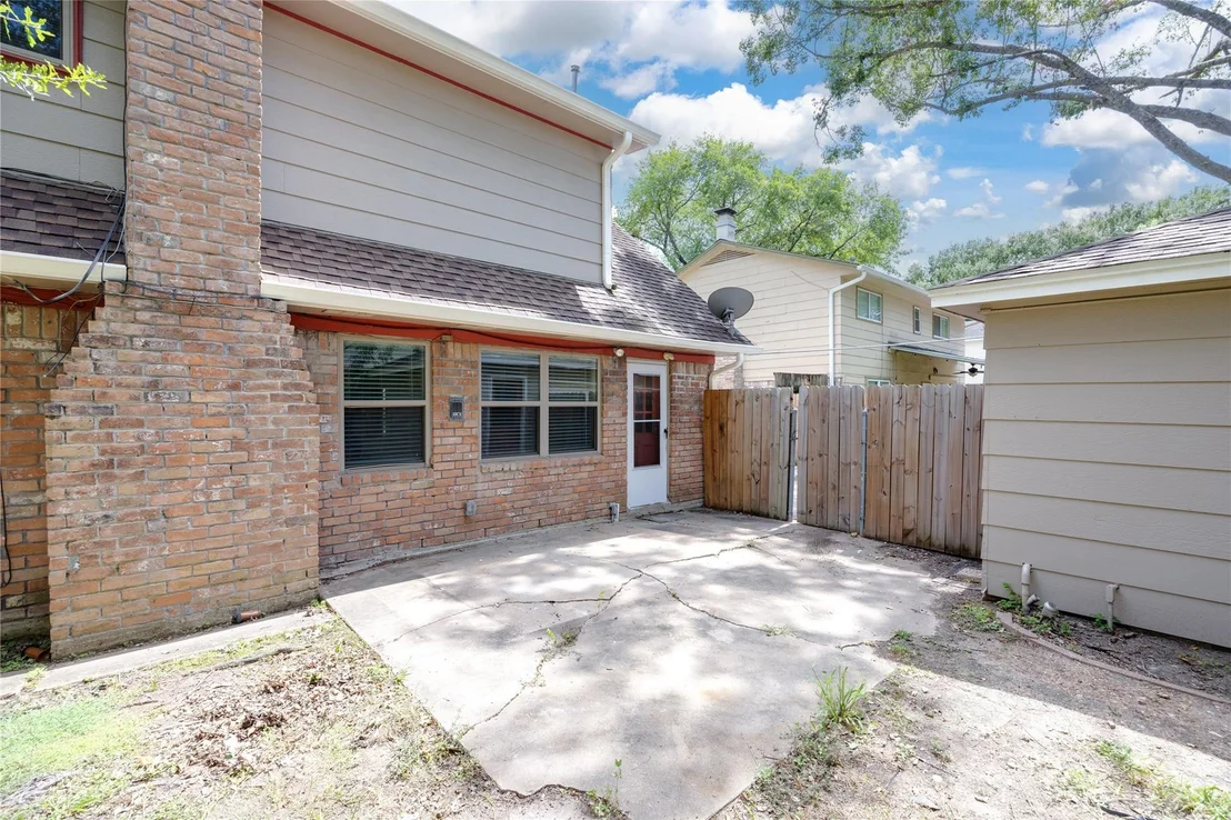 Photo of 13910 Baytree Drive