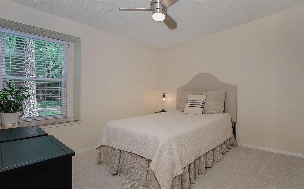 Photo of 16 W Lance Leaf Road