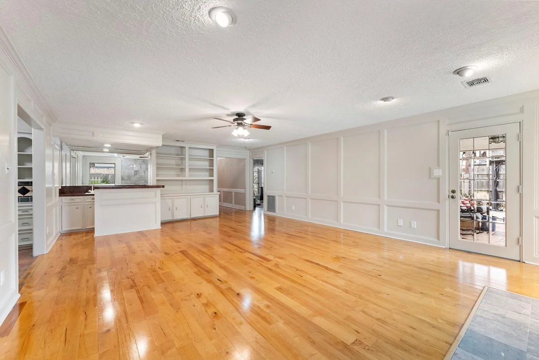 Photo of 5718 Glenmere Lane