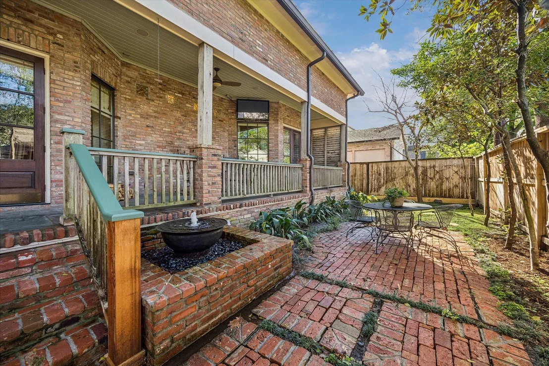 Photo of 8810 Echo Valley Drive