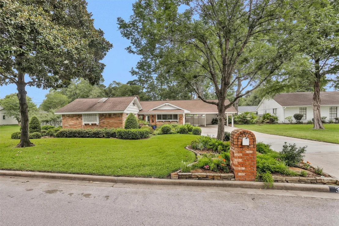 Photo of 3 Fairway Drive
