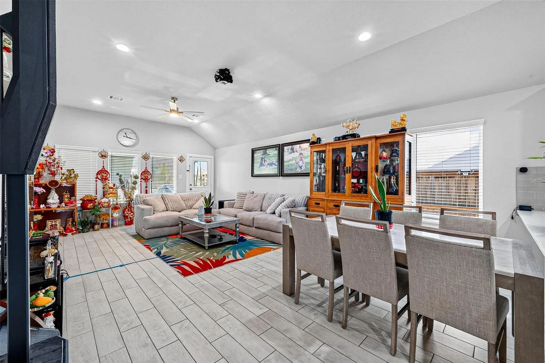Photo of 2819 Solitude Pine Lane