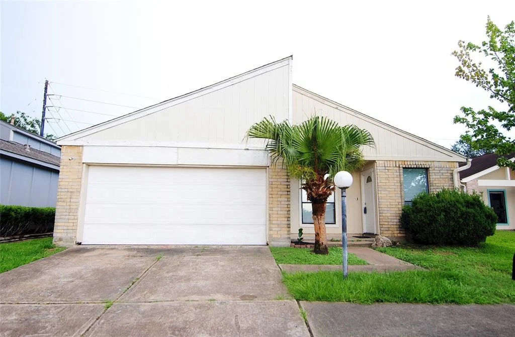 Photo of 6503 Gladewell Drive