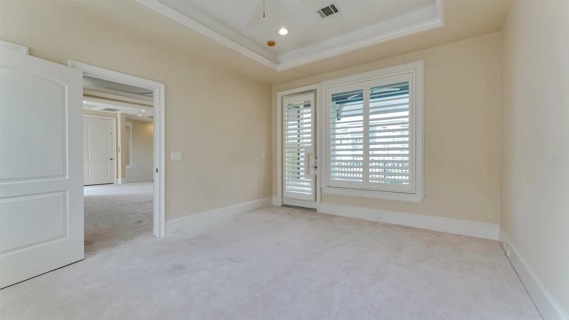 Photo of Unit E at 1700 Sunset Boulevard