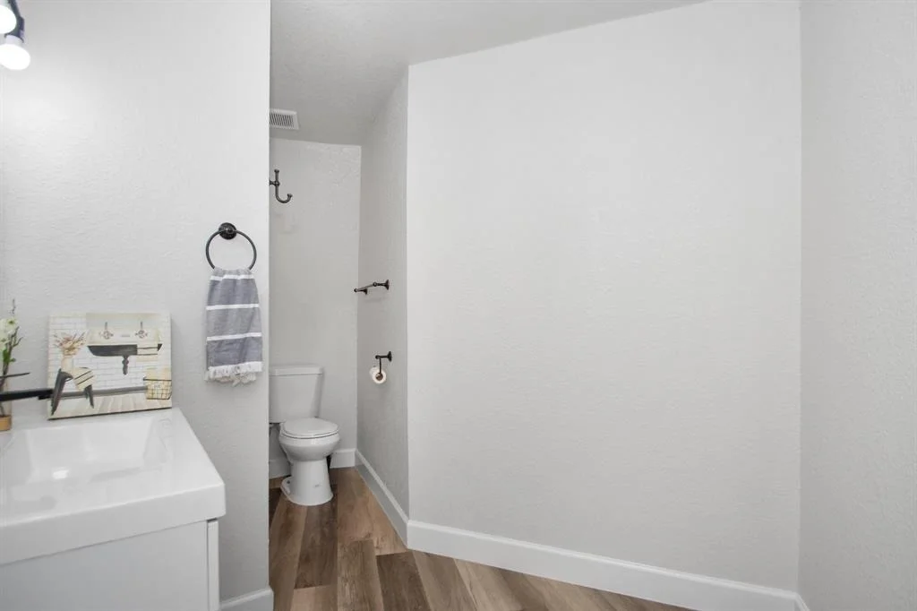 Photo of 907 Longhorn Trail