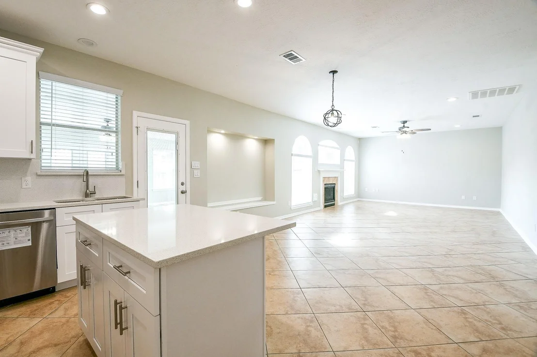 Photo of 815 Robins Way