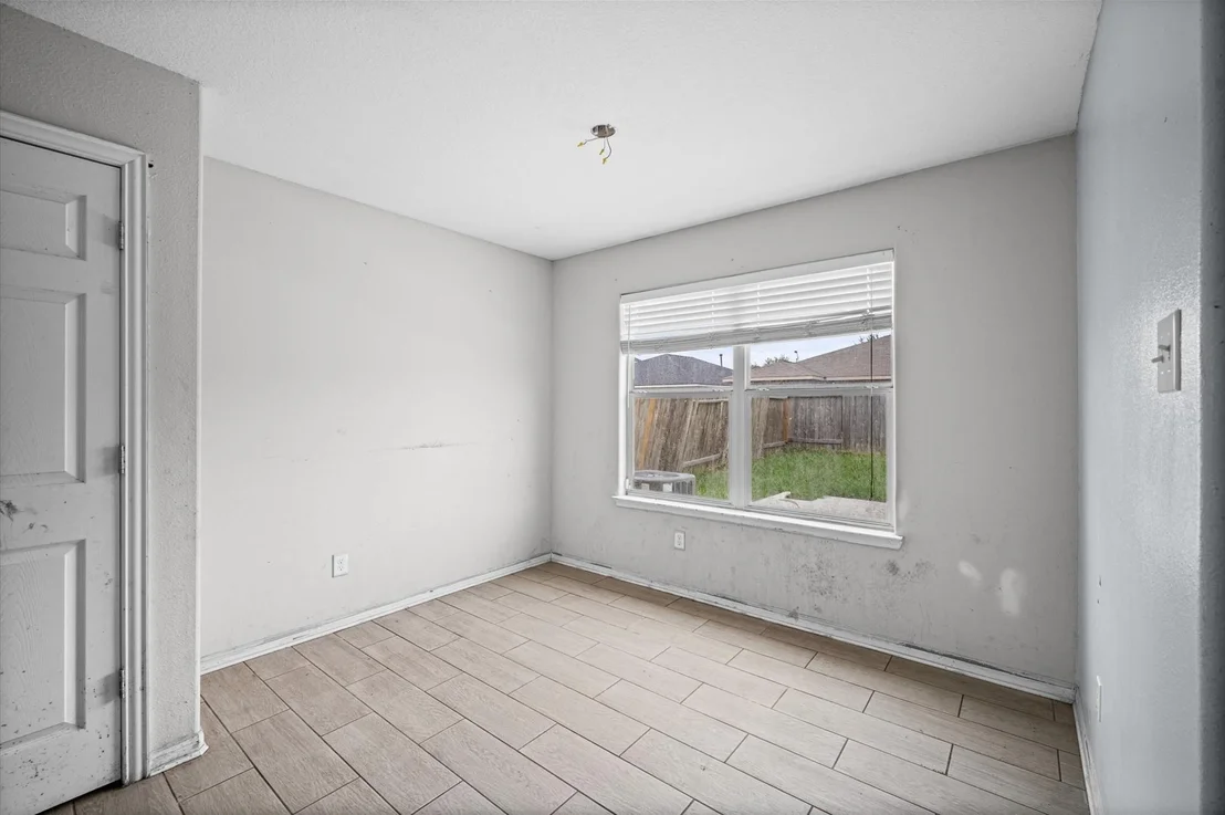 Photo of 907 Marigold Road
