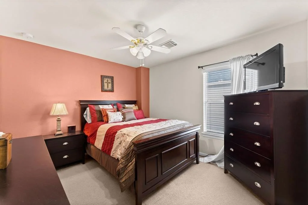 Photo of 17227 Mossbriar Lane