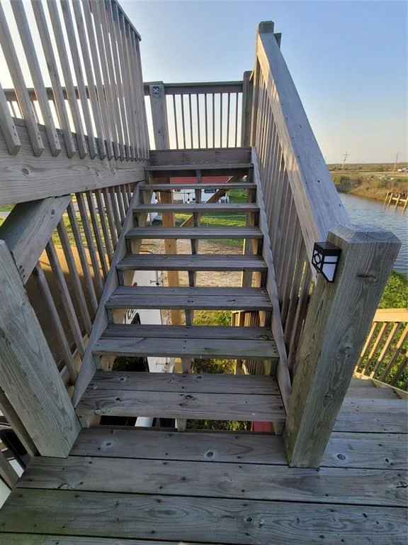 Photo of 1214 Van Sant