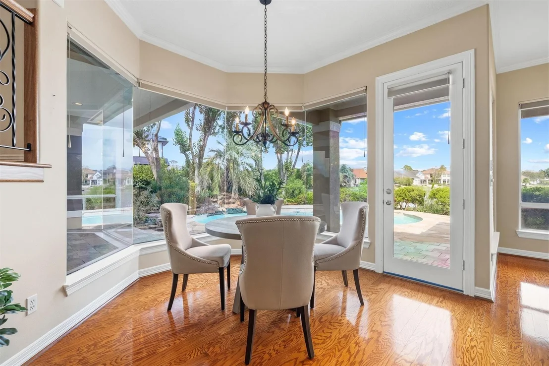 Photo of 19006 Windsor Lakes Drive