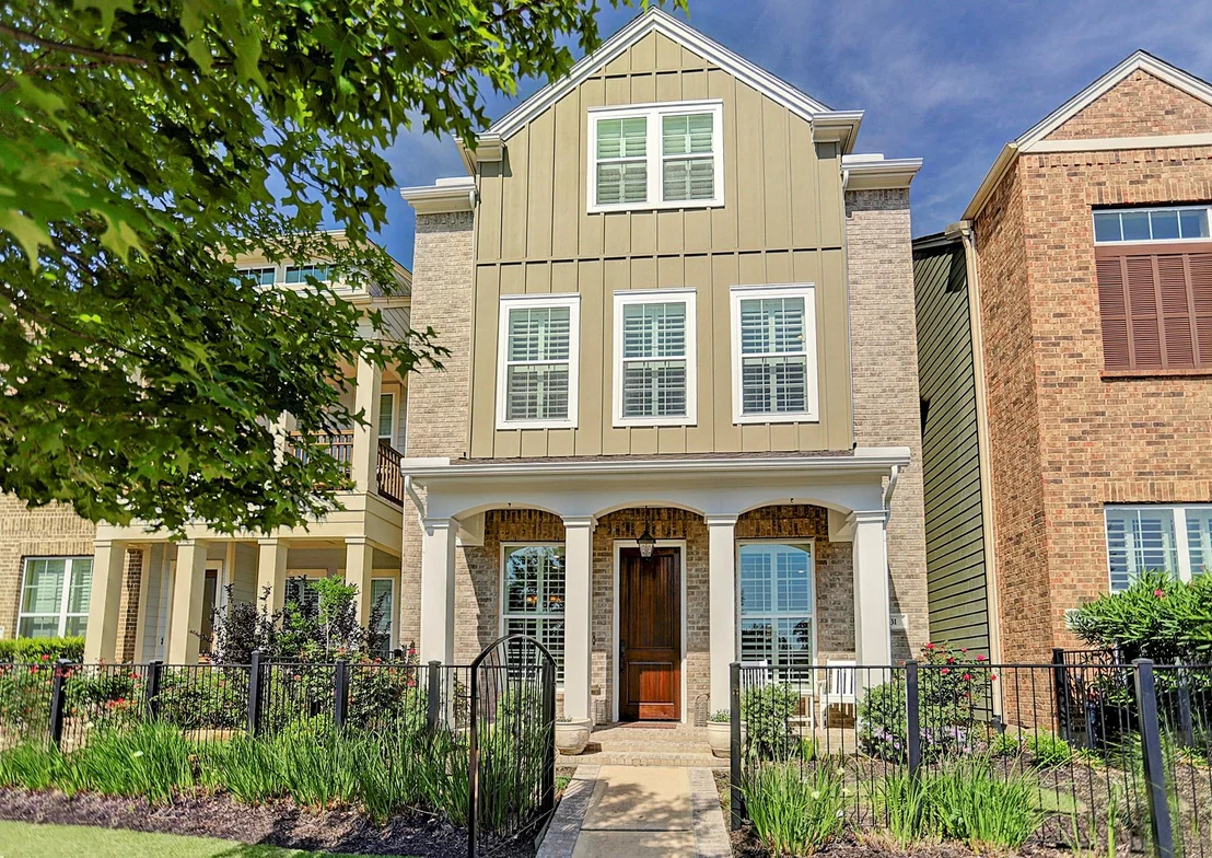 Photo of 31 E Breezy Way