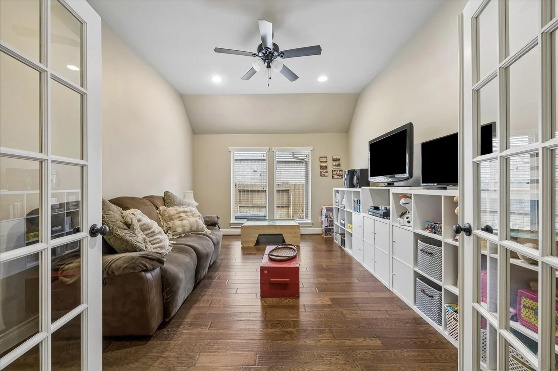 Photo of 10223 Radcliff Lake Drive