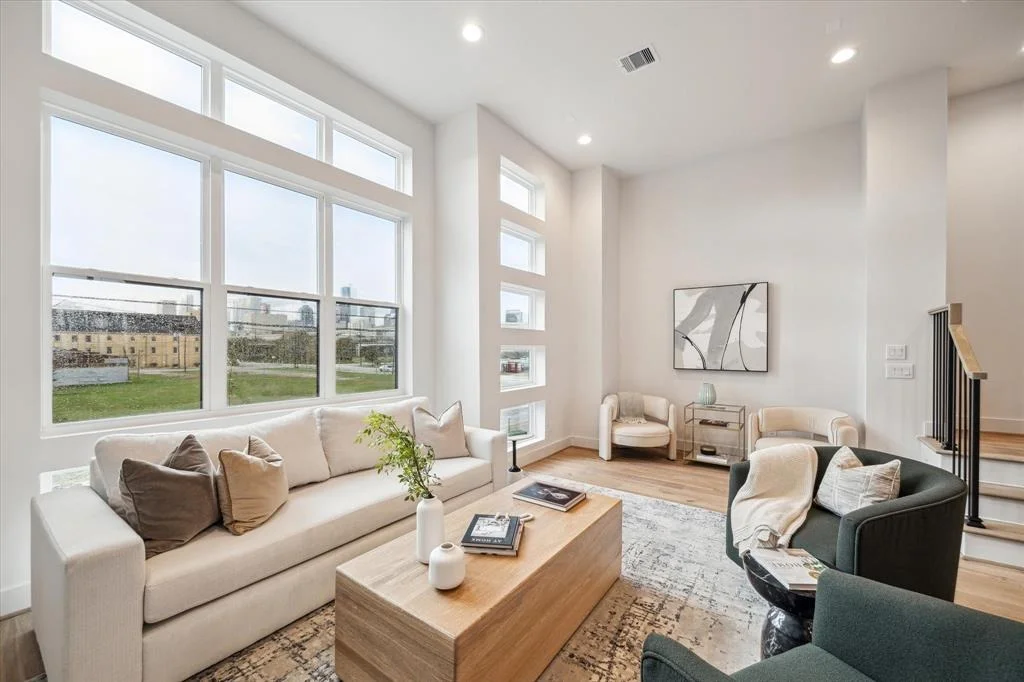 Photo of 2115 Emancipation Avenue
