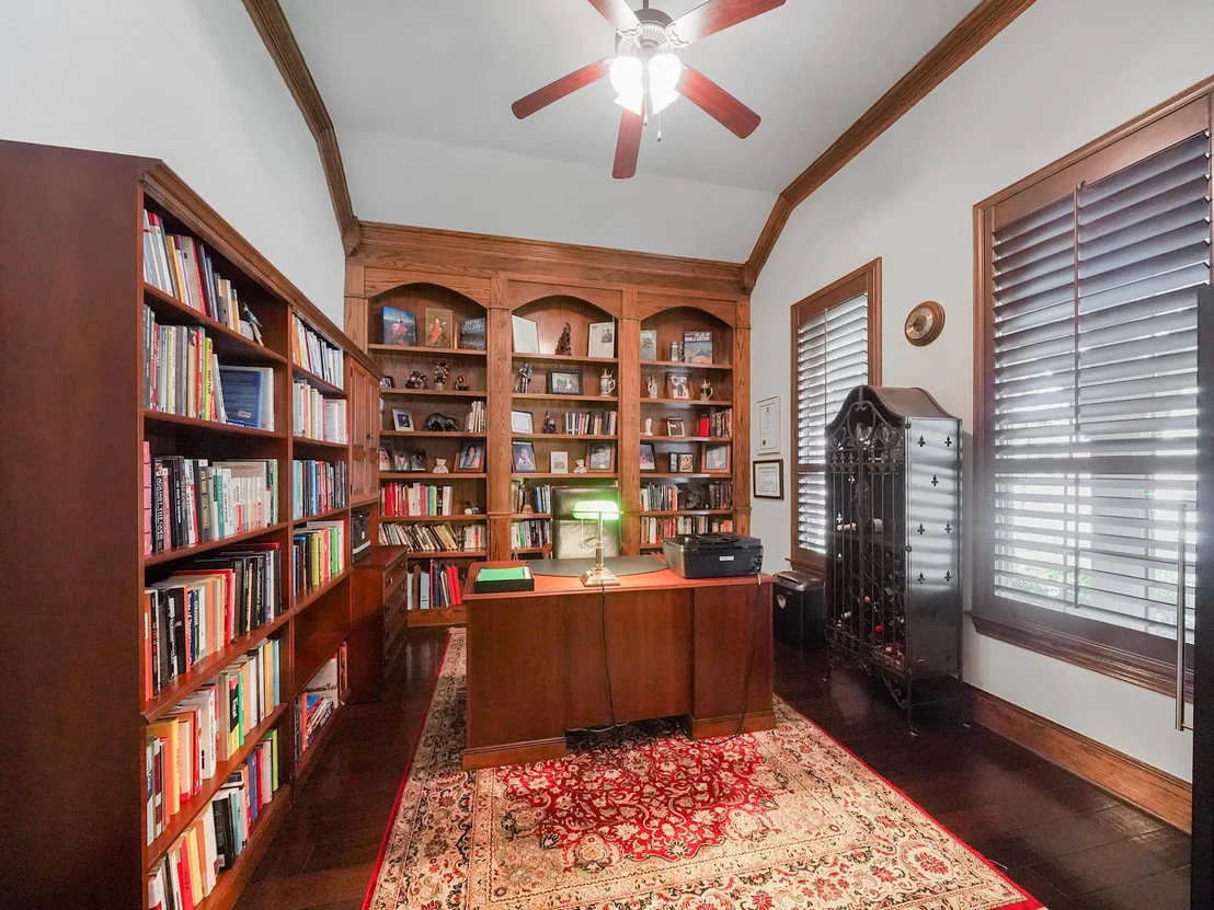Photo of 6015 Madrone Mdw Drive
