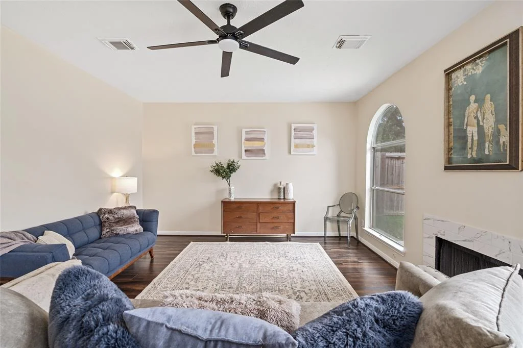 Photo of 20235 Black Canyon Drive