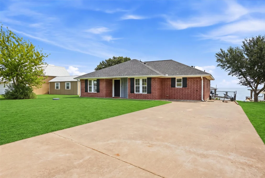 Photo of 281 Fishermans Bend Drive