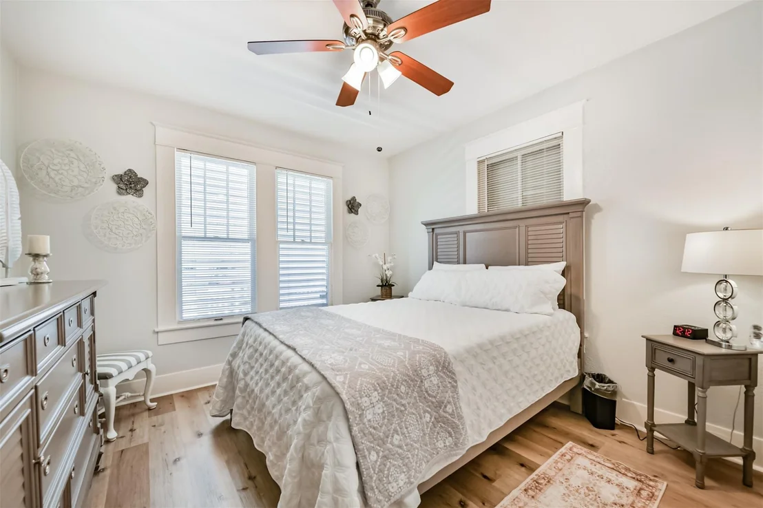 Photo of 2115 Jack Johnson Boulevard