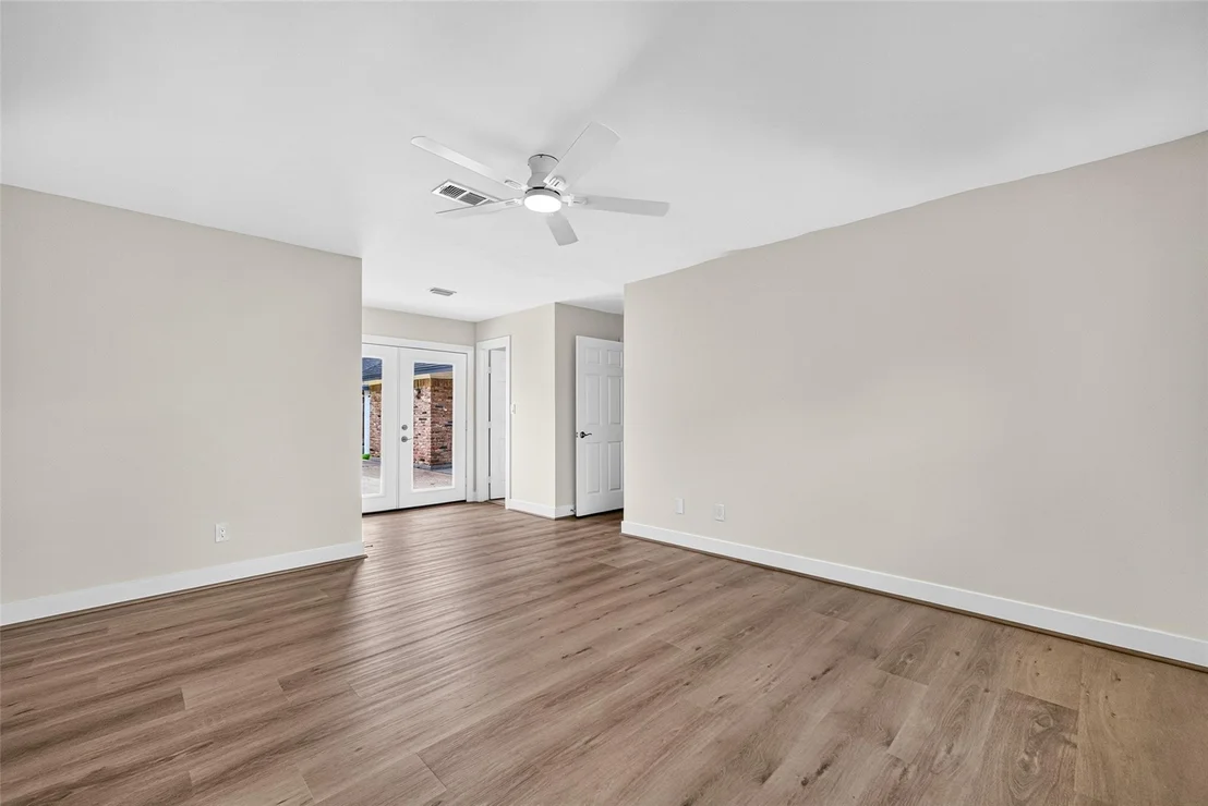 Photo of 401 Shirleen Drive
