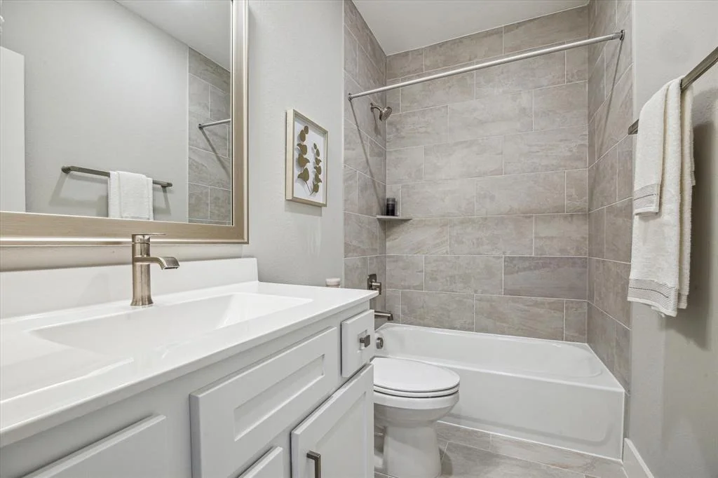 Photo of 16036 Mason Run Drive