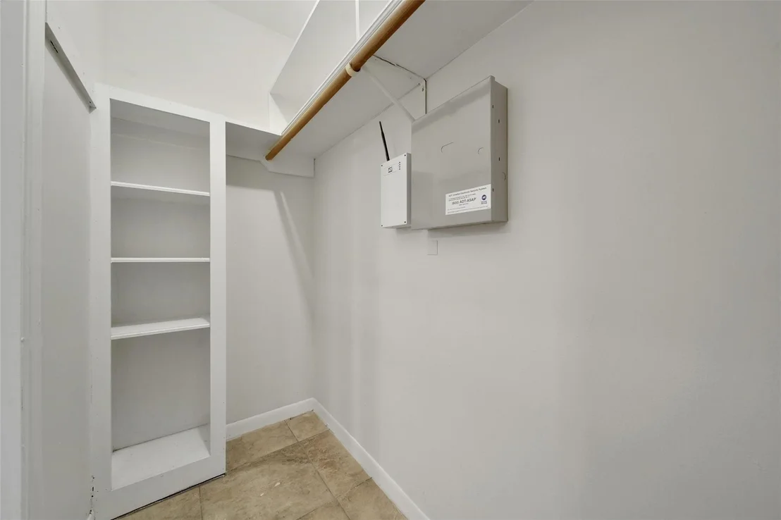 Photo of 347 Maple Lane
