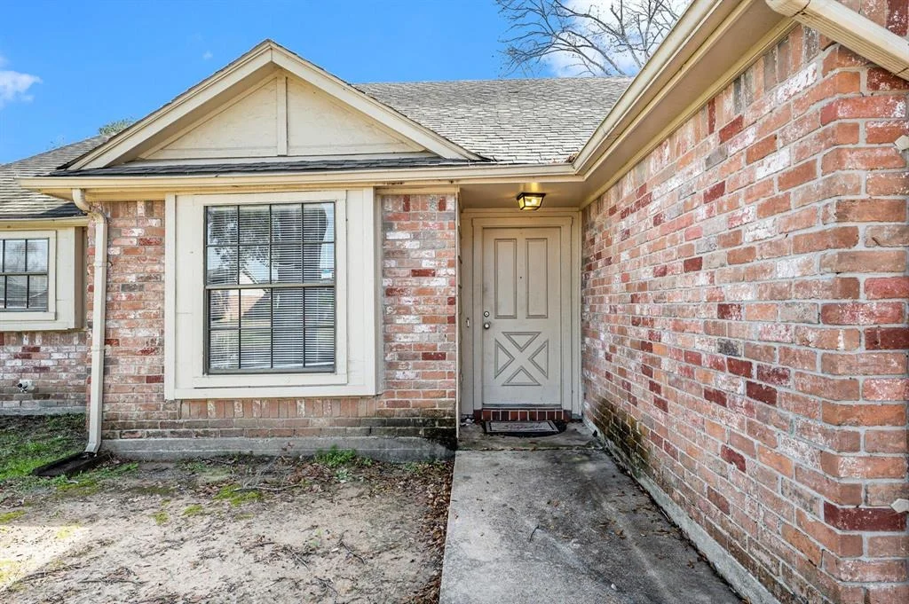 Photo of 8918 Bold Forest Drive