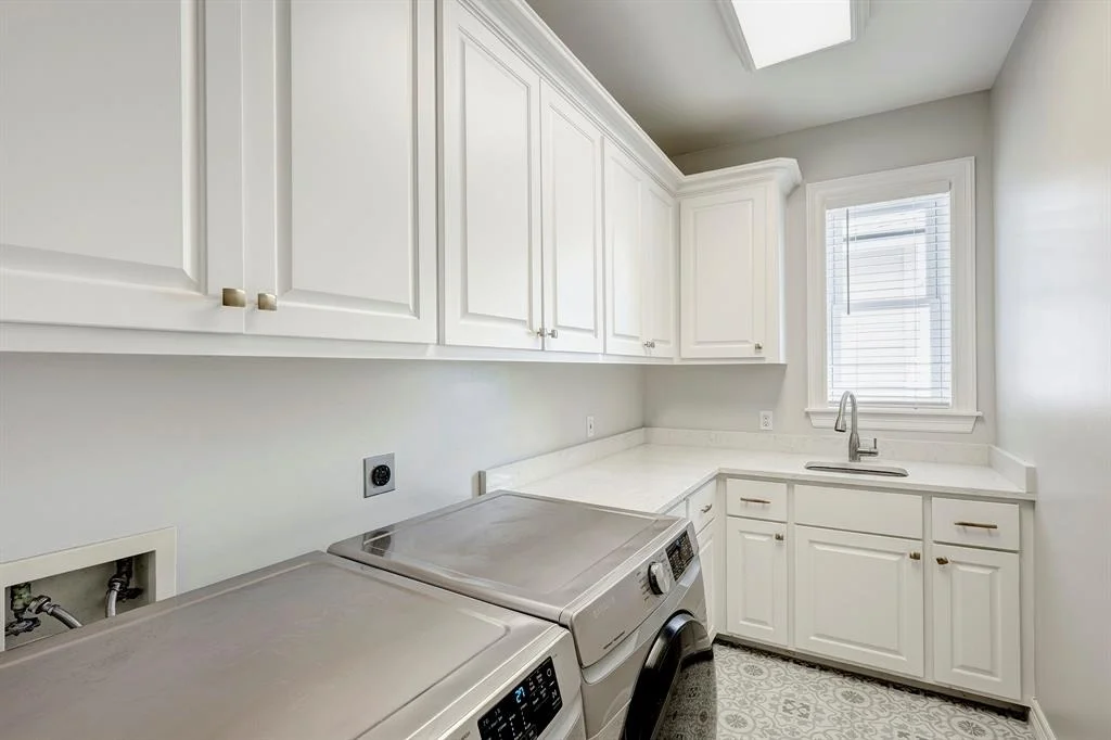 Photo of 130 Knipp Road